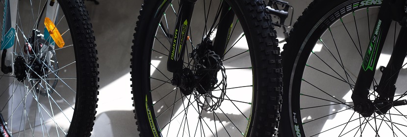 新型污染物監(jiān)測和生態(tài)毒理（環(huán)境毒理），哪個研究方向更容易出論文寫一點，哪個研究方向更有前景呢 ?健明迪集團旗下第三方檢測機構(gòu)健明迪檢測，具有自建化妝品功效評價實驗室、動物毒理實驗室